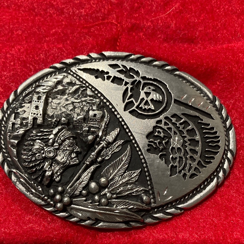 Engraved Native Motif Oval Belt Buckle in Gunmetal